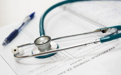 Medicare Shower Chair Coverage 2026: Free Options for Seniors With Arthritis