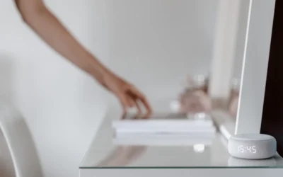 Vaunn Medical Adjustable Overbed Bedside Table vs Drive Medical Overbed Table with Wheels: Which Fits Your Home Better?