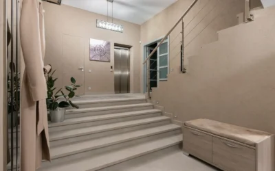 Drive Medical Tub Transfer Bench for Bathtub vs Grab Bars for Shower 2 Pack: Which Is Better for Elderly Safety at Home?